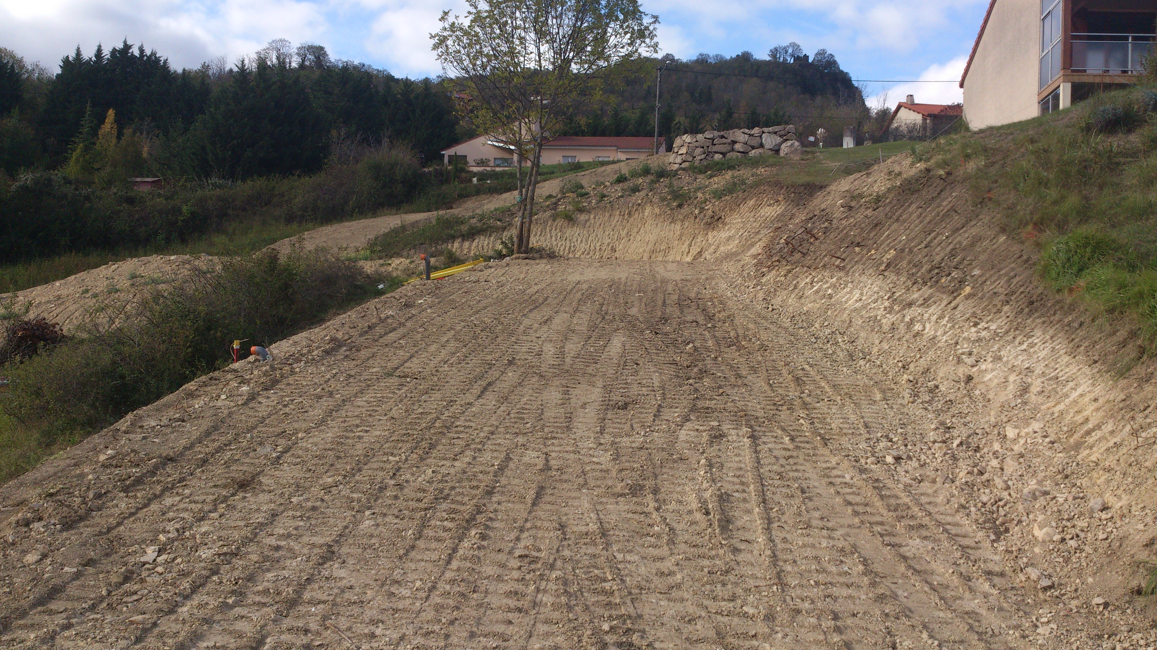 Terrassement et aménagement de talus